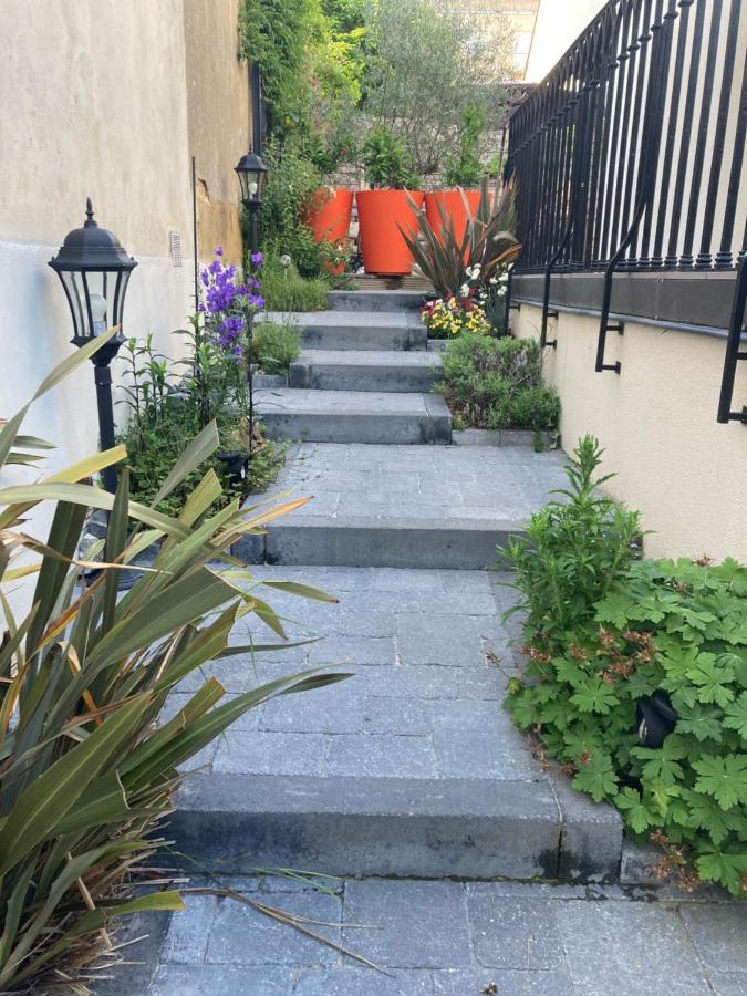 Villa Du Jardin Des Plantes 56 Rue Premartine Le Mans Exterior foto
